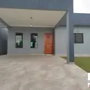 Vende, casa térrea em condomínio, amplo terreno, Atibaia-SP.