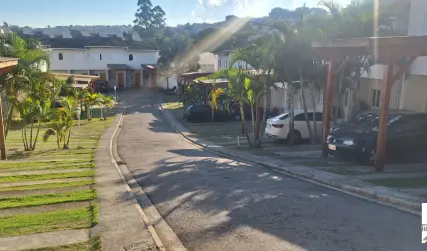 Aluga, sobrado, cond. fechado, Vila Bianchi, Bragança Paulista-SP