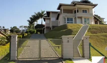 Belissimo Sobrado em condominio Jd das Palmeiras