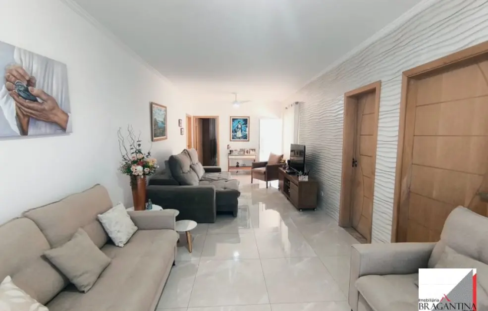 Vende, imóvel com 3 casas, próximo João Franco, Bragança Paulista.