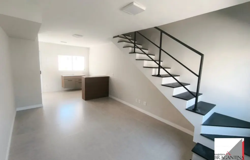 Vende, sobrado, condomínio Parque das Cerejeiras 2, Bragança Pta-SP