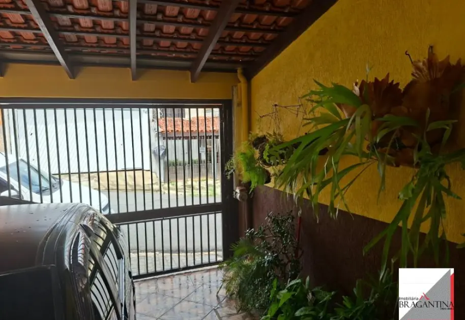 Vende, casa, térrea, Vila Batista, zona norte, Bragança Paulista-SP - Foto 1