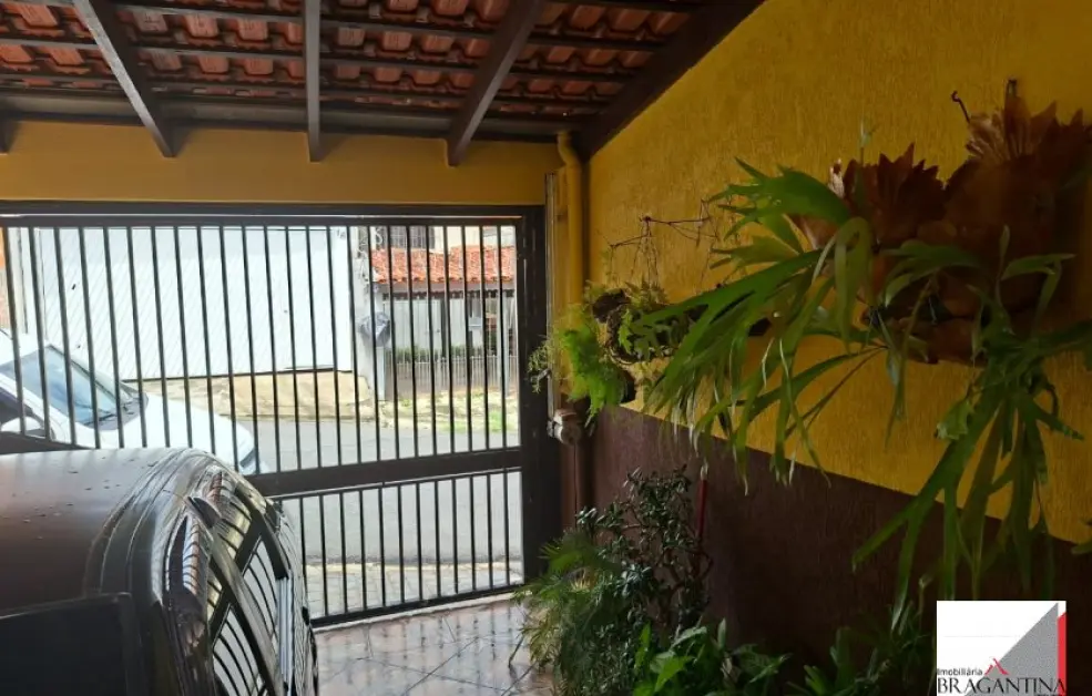 Vende, casa, térrea, Vila Batista, zona norte, Bragança Paulista-SP