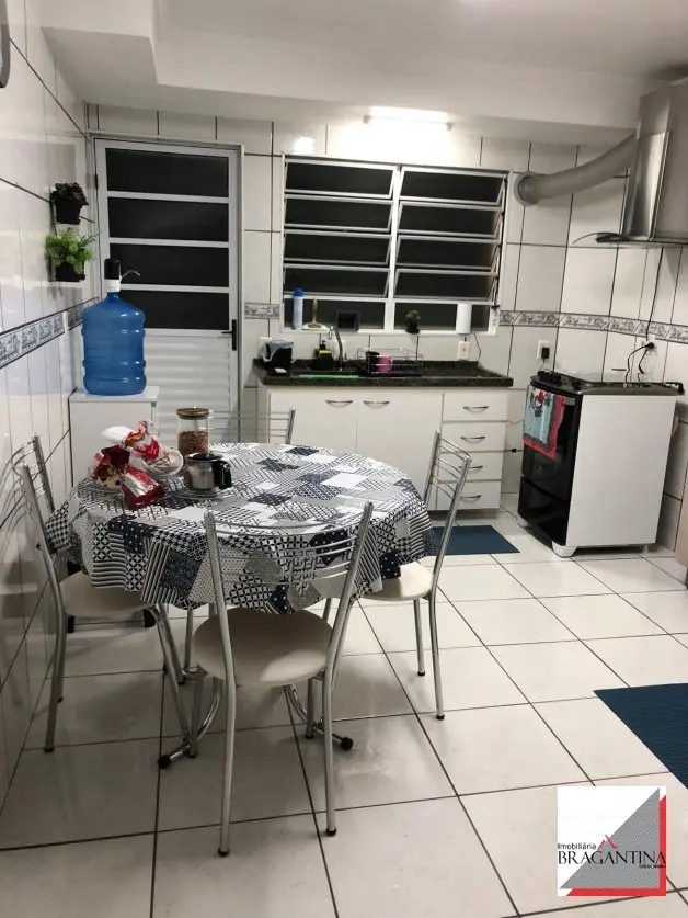 Vende, sobrado, Vila Motta, Bragança Paulista-SP