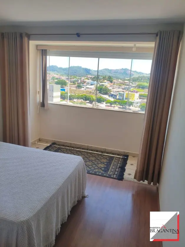 Vende, apartamento no Centro, Bragança Paulista-SP