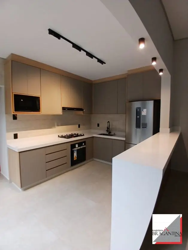 Vende, casa, térrea, Bairro Villa Verde, Bragança Paulista-SP