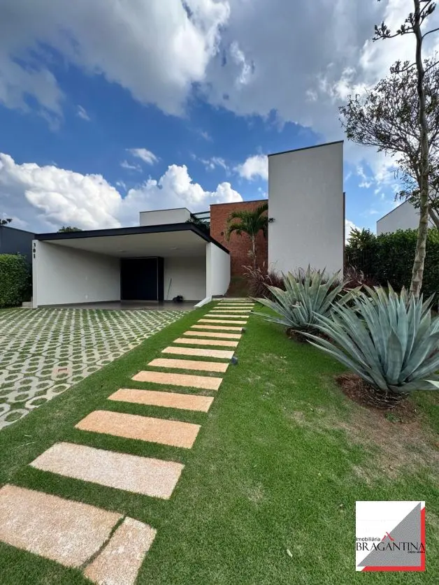 Vende, casa, Cond. Terras de Santa Cruz, zona sul, Bragança Pta-SP