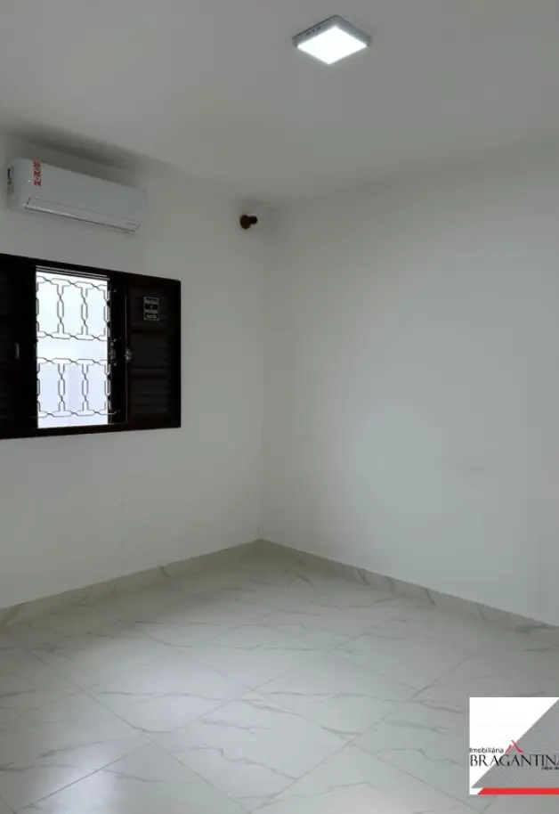 Vende, casa, térrea, Recanto Elizabeth, Bragança Paulista-SP - Foto 4