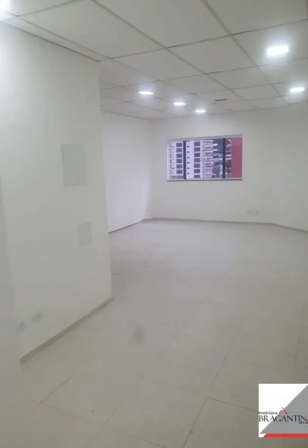 ALUGA-SE SALA COMERCIAL ED. AGENOR DO PRADO 35 m² 1º ANDAR R$ - Foto 1