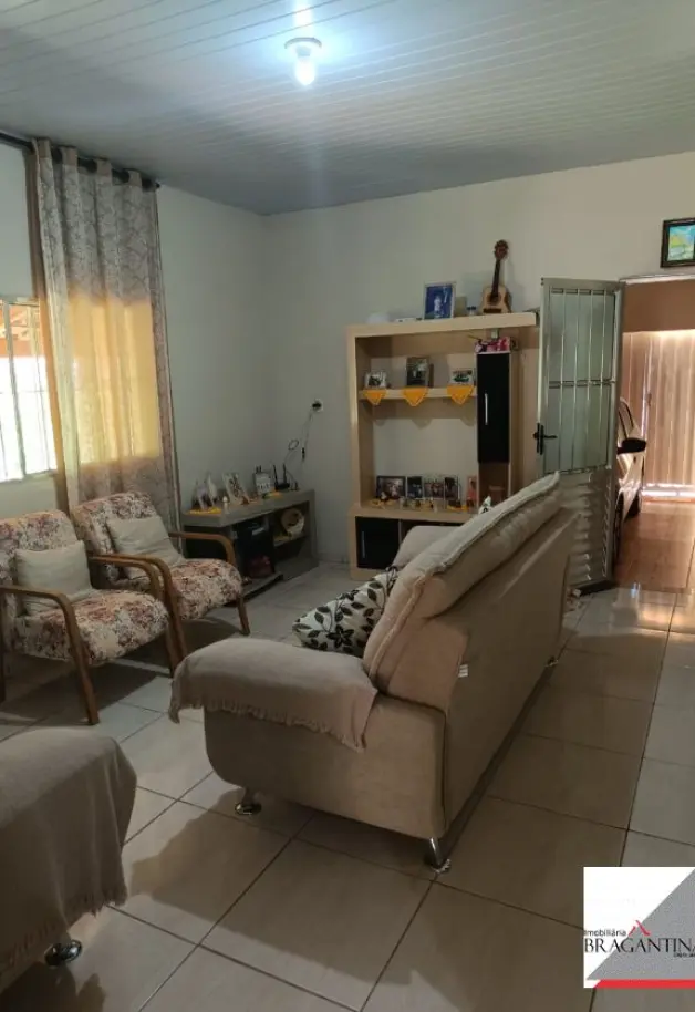 Vende, permuta, chácara, com casa, zona rural, Toledo-MG - Foto 4